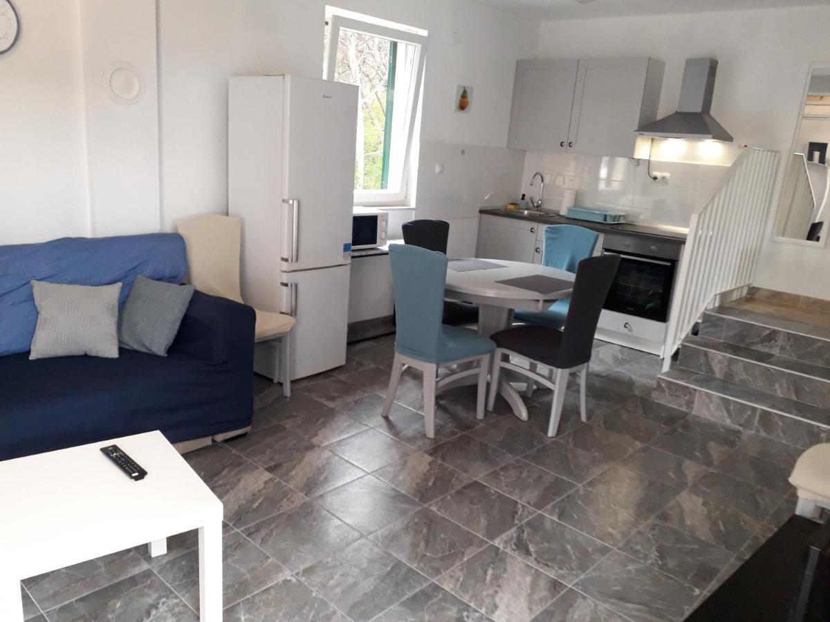 Apartment More Sumartin Luaran gambar